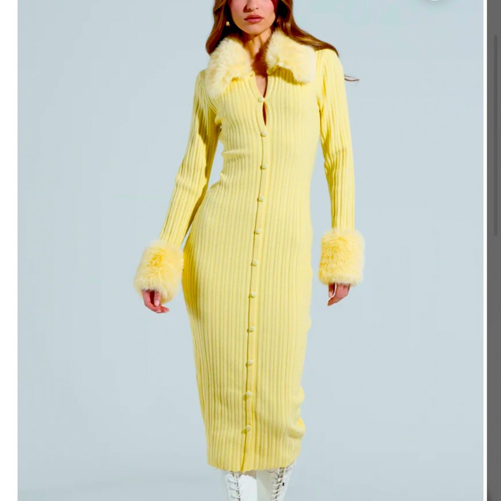 AKIRA Yellow Long Sleeve Dress with Faux Fur